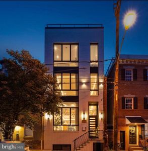 227 E Allen St, Philadelphia, PA 19125